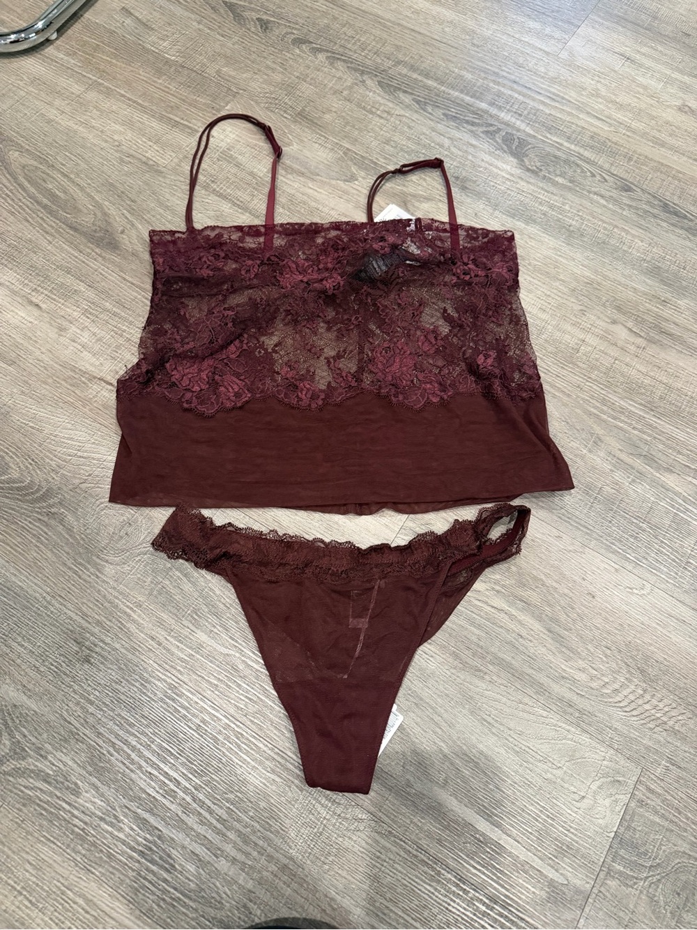 La Perla Lace-Trim Camisole & Thong Set - Burgundy